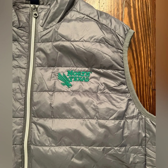 VANTAGE APPAREL Grey Men’s UNT North Texas Zip Up Puffer Vest MEAN GREEN - Picture 3 of 8